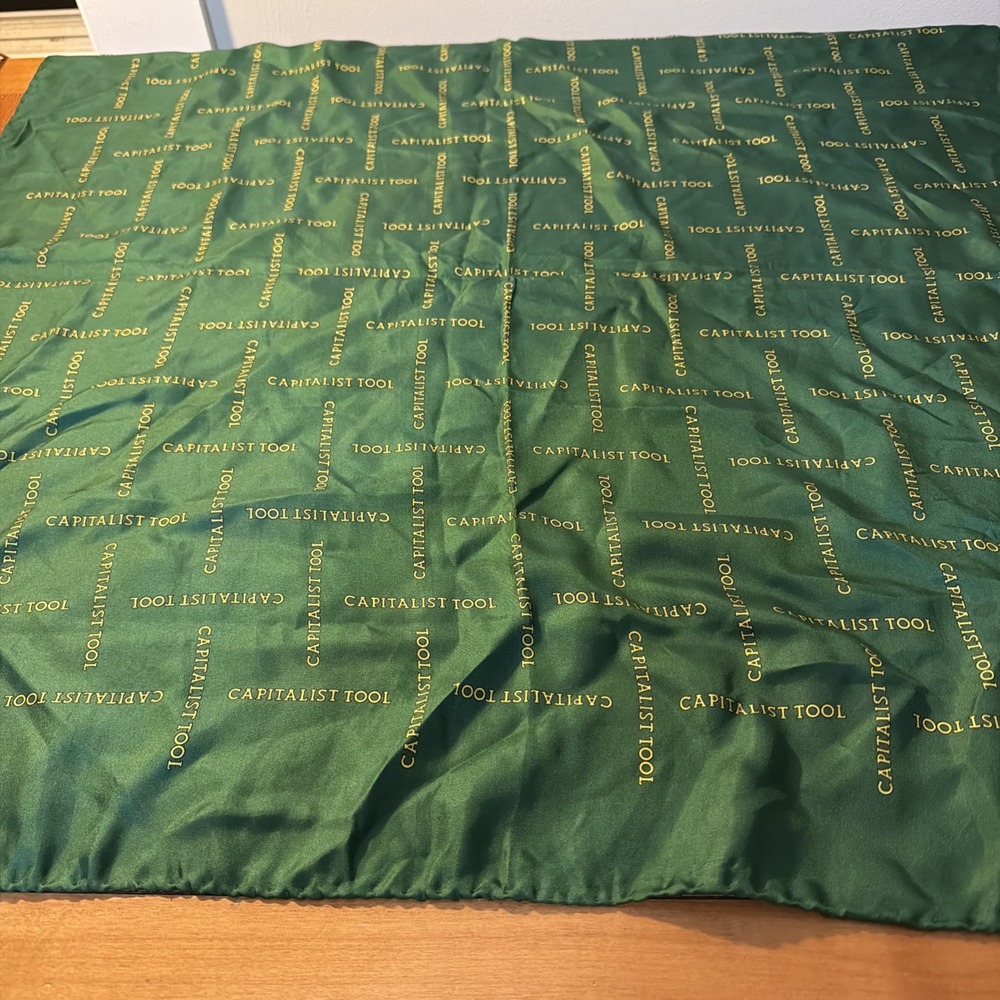 Forbes Magazine 100% Silk Capitalist Tool Green and Gold Scarf  Italy